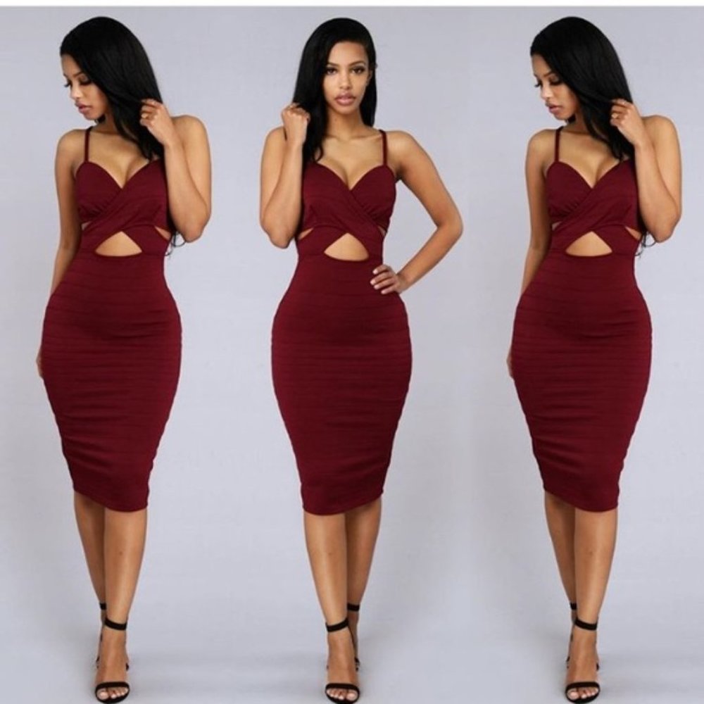 Fashion Nova Womens Burgundy Cut Out Dress